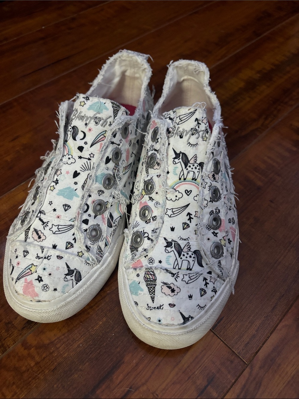 Women’s Distressed White Slip-On Canvas Sneakers with Pastel Print